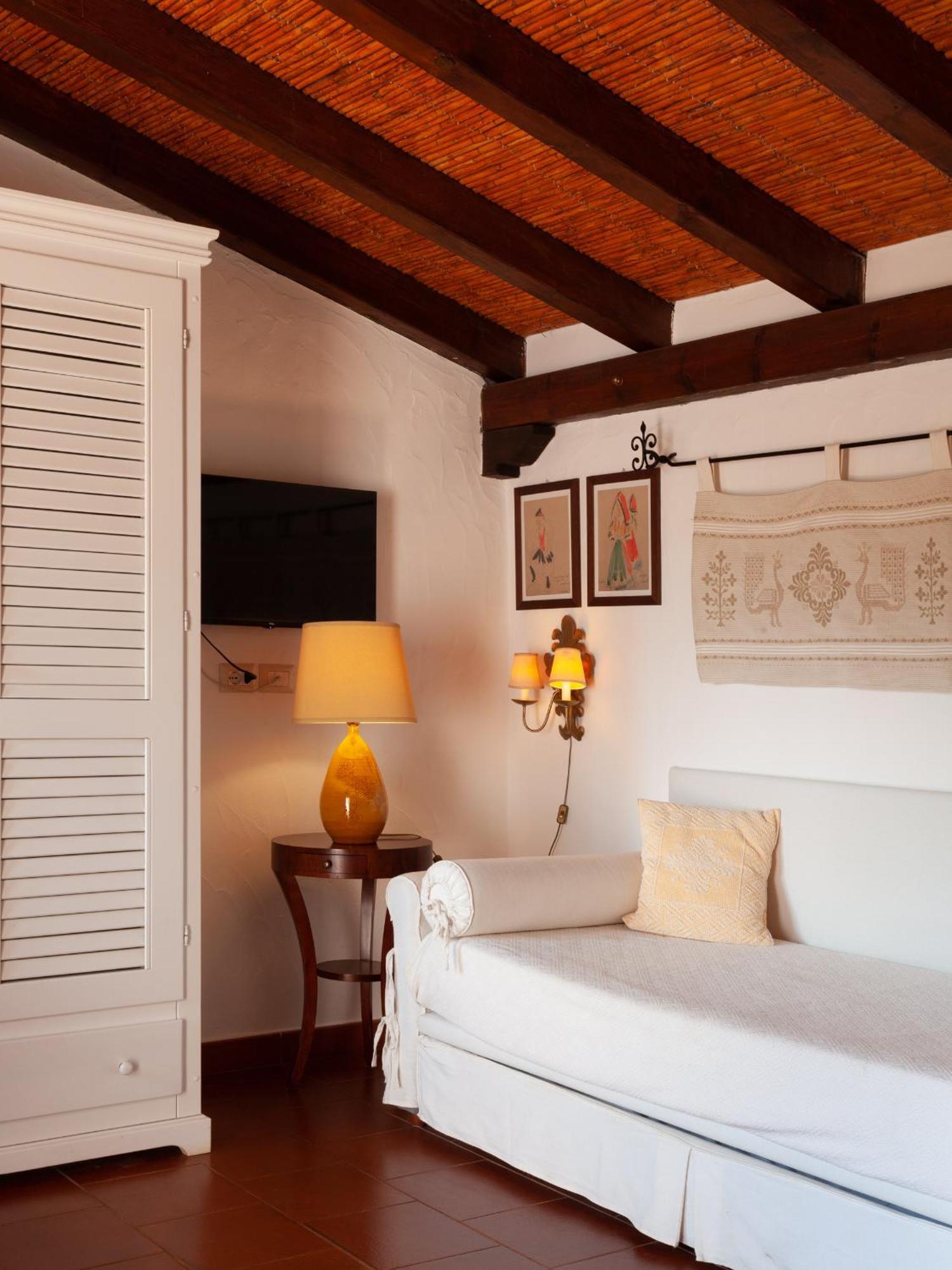 Nora Club Hotel & Spa พูลา ภายนอก รูปภาพ